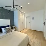 B&B Skyfall